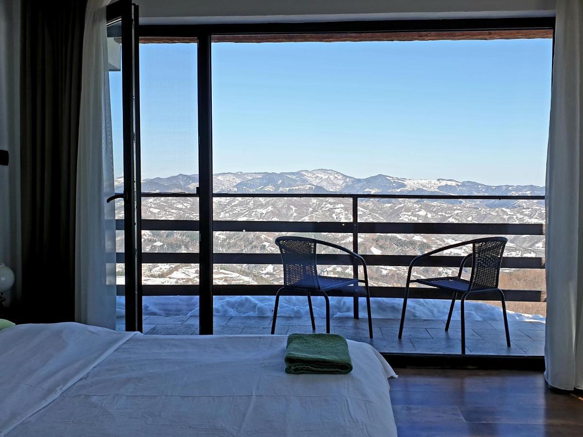 Hotel Karadzhovata Kashta Zlatograd Esterno foto