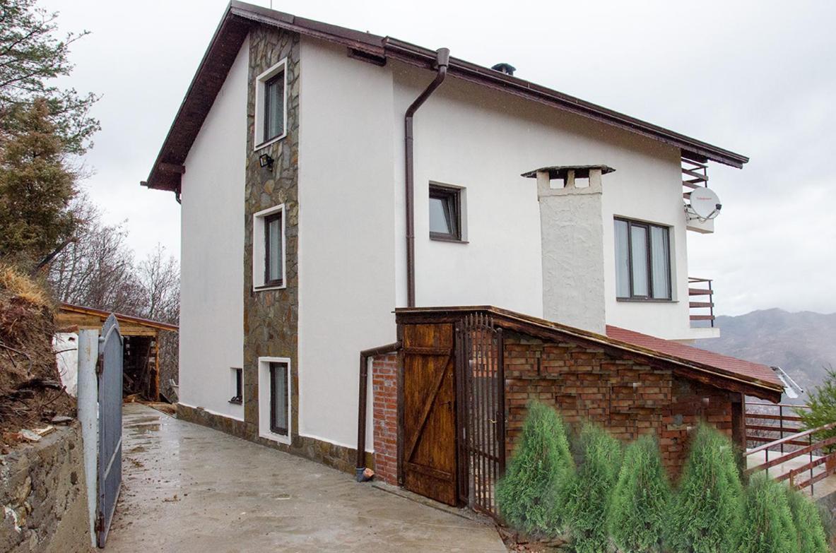 Hotel Karadzhovata Kashta Zlatograd Esterno foto