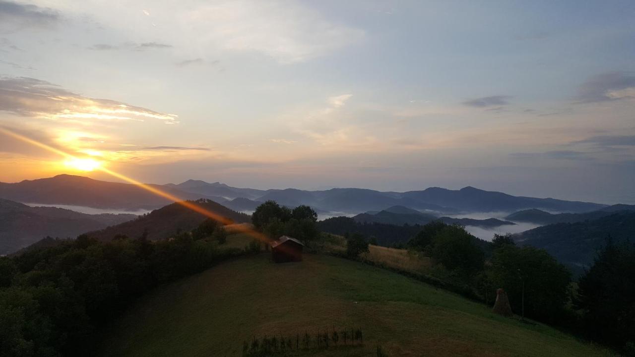Hotel Karadzhovata Kashta Zlatograd Esterno foto